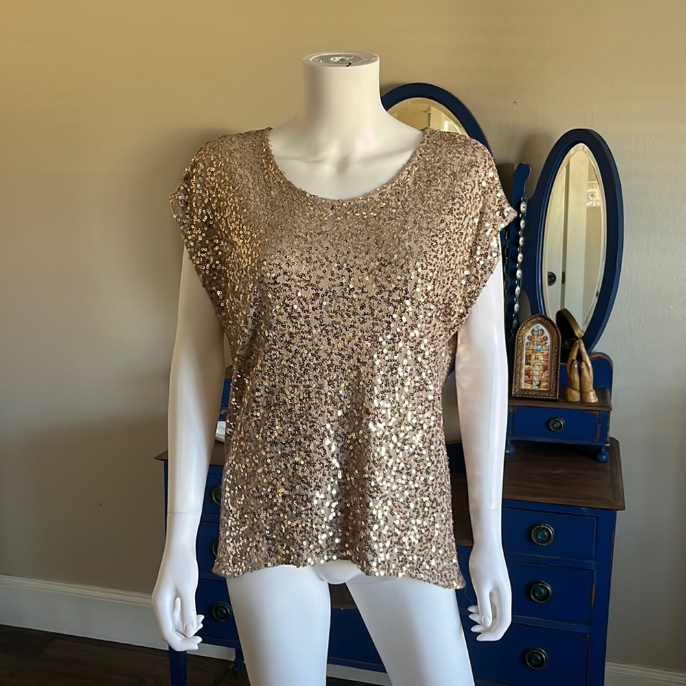 *NWT* Antonio Melani Sequined Top